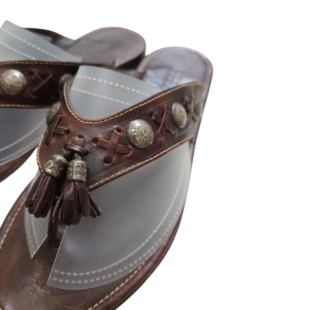 Cole Haan Leather Thong Sandals Flip-flops 10.5 Silver Accents Tassels - Picture 3 of 10